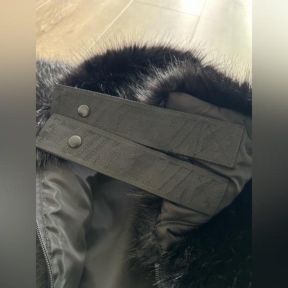 Nike x Ambush Reversible Faux Fur Coat - Picture 2 of 7
